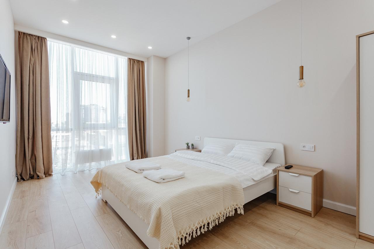 Skycity Apartments Odessa Dış mekan fotoğraf
